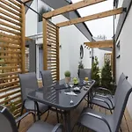 شقة Comfortable Ground Floor Apartment, Summer Pool نيخوجة