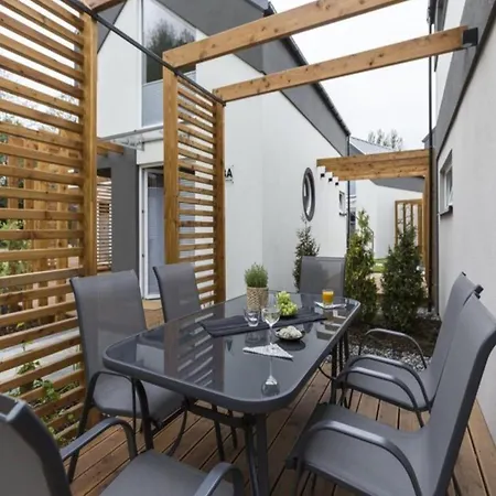 Appartement Comfortable Ground Floor Apartment, Summer Pool Niechorze